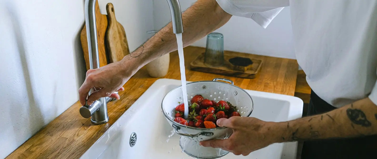 Installer un point d'eau extérieur pour arroser ses plantes en pot