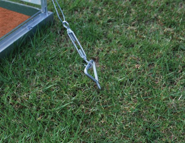 Kit de anclaje para invernaderos